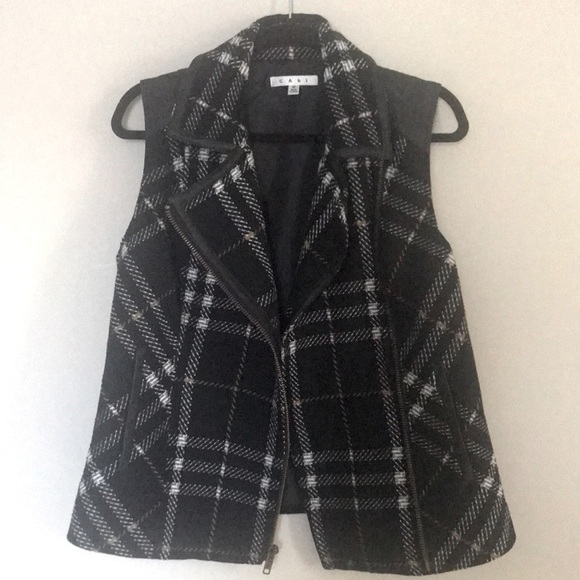 CAbi Plaid Zip Front Vest - Picture 1 of 5